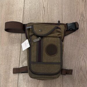 Tactical Leg Bag with Brown Accents